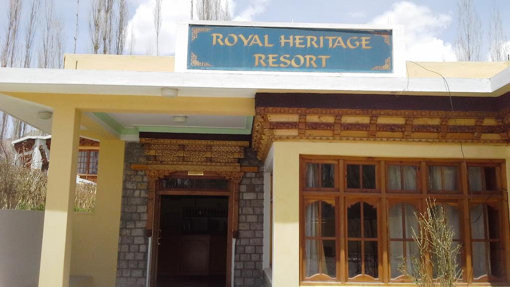Royal Heritage Resort Лех Екстериор снимка