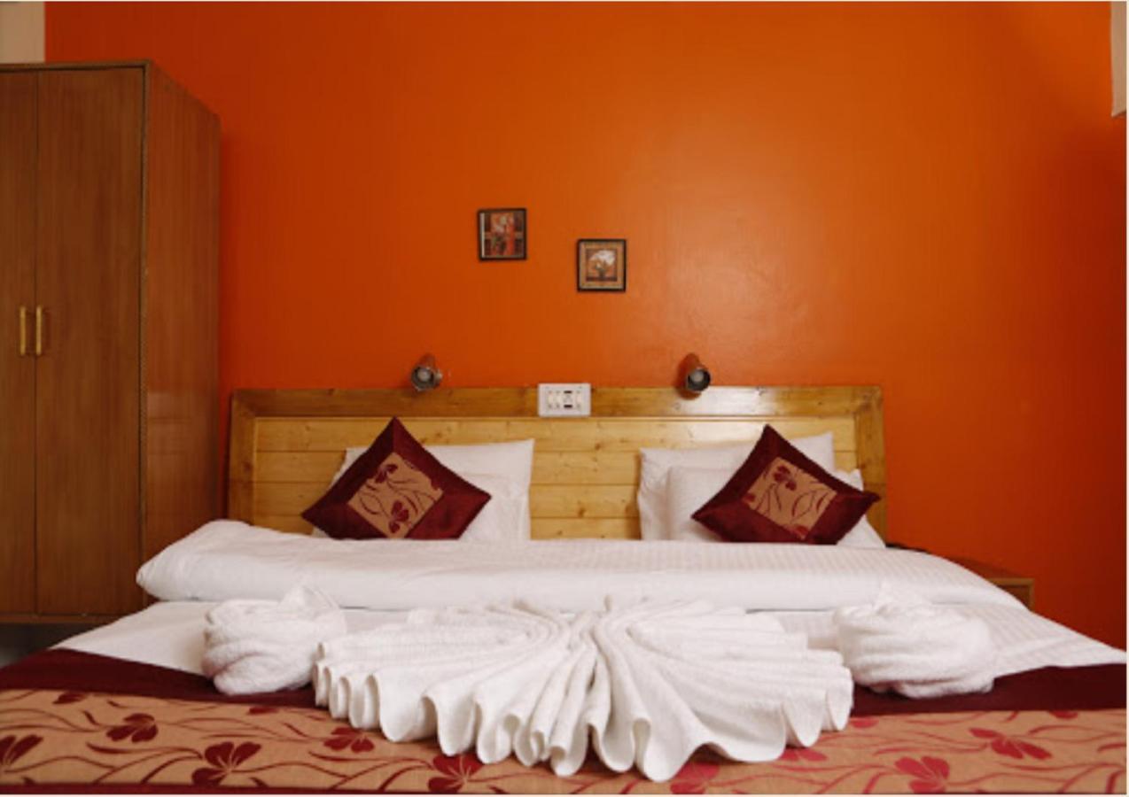 Royal Heritage Resort Лех Екстериор снимка