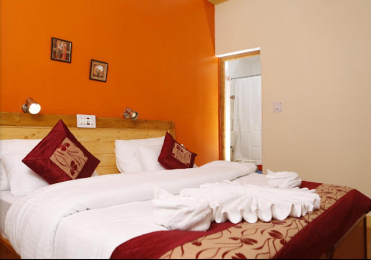 Royal Heritage Resort Лех Екстериор снимка